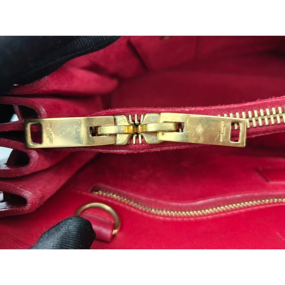 Pre-owned Yves Saint Laurent Calfskin Small Sac de Jour Handbag Red - Picture 13 of 16